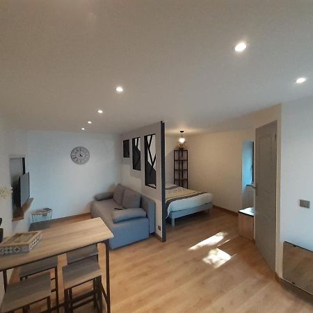 Studio Le Menascle Saint-Georges-de-Luzençon Exteriör bild