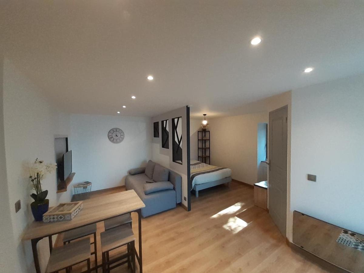 Studio Le Menascle Saint-Georges-de-Luzençon Exteriör bild