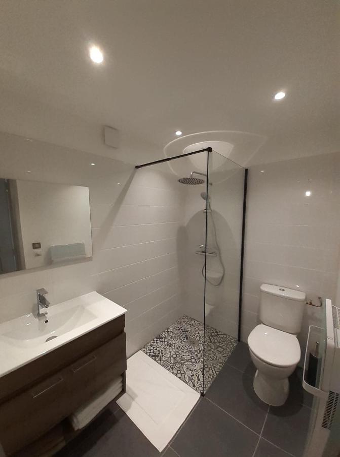 Studio Le Menascle Saint-Georges-de-Luzençon Exteriör bild