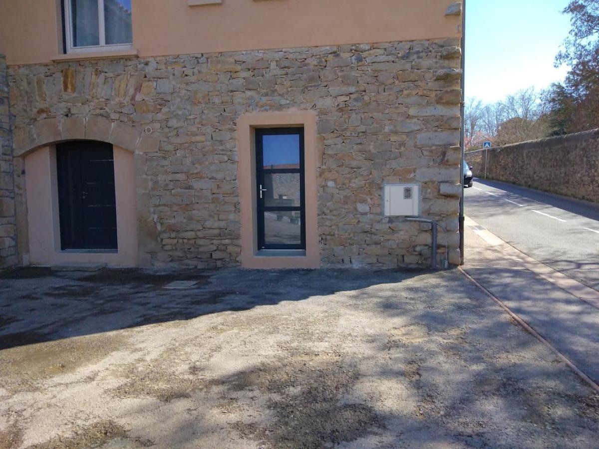 Studio Le Menascle Saint-Georges-de-Luzençon Exteriör bild